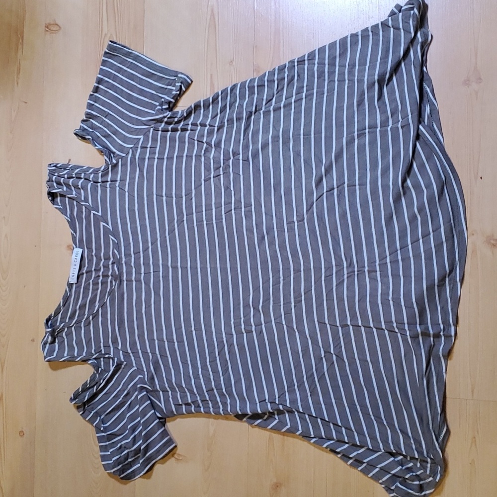 Chris & Carol Grey White Striped Cold Shoulder Scoop Neck Relaxed Top Large